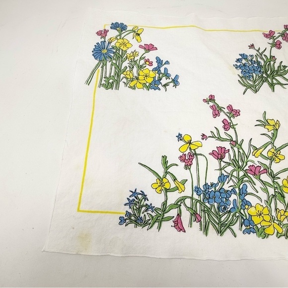 Vintage VERA NEUMANN Napkins Set of 3 Printed Floral 16” X 16” Square Napkins - Picture 3 of 14